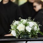 Come Onoranze Funebri Rho ti aiuta nell’organizzazione di un funerale con riservatezza e professionalità